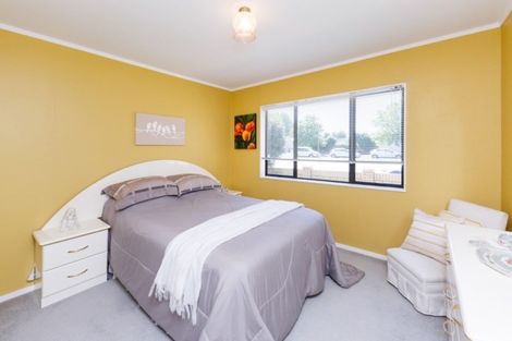 Photo of property in 712 Pioneer Highway, Takaro, Palmerston North, 4412