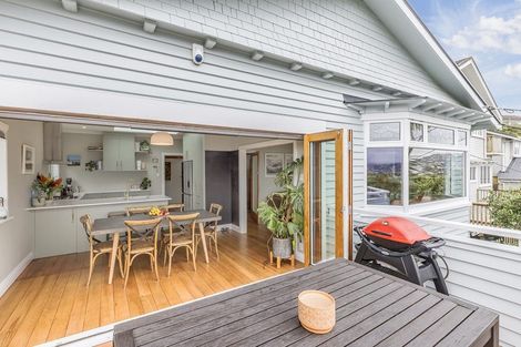 Photo of property in 22 Imperial Terrace, Melrose, Wellington, 6022