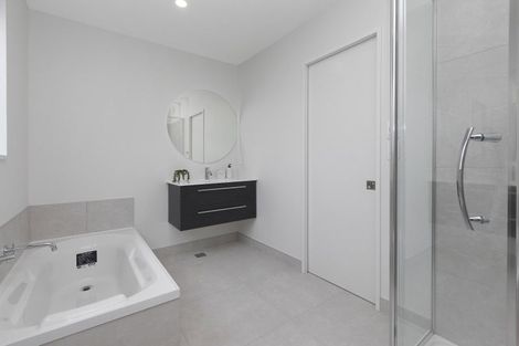 Photo of property in 3/117 Hills Road, Edgeware, Christchurch, 8013