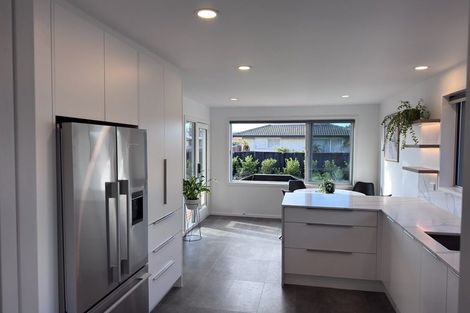 Photo of property in 22 Four Elms Place, Parklands, Christchurch, 8083