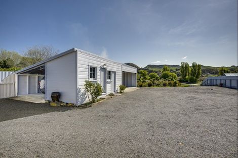 Photo of property in 36 Airini Road, Waimarama, Havelock North, 4294