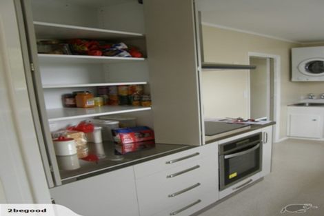 Photo of property in 37 Ranui Terrace, Tawa, Wellington, 5028