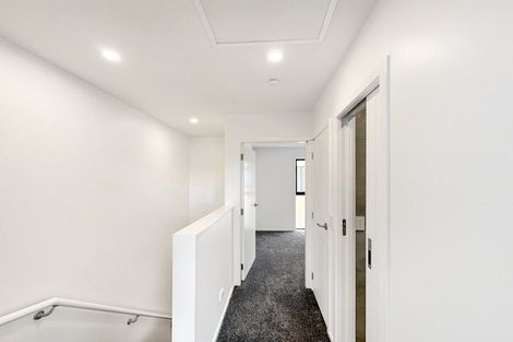 Photo of property in 4/6 Victoria Street, Ebdentown, Upper Hutt, 5018