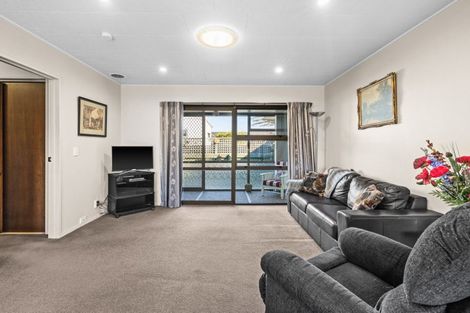 Photo of property in 2/400 Ikanui Road, Frimley, Hastings, 4120