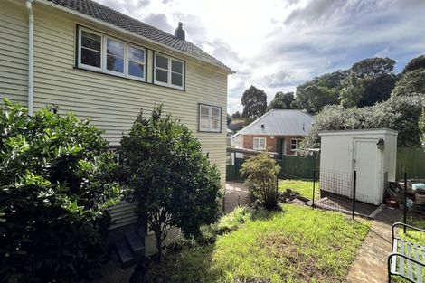 Photo of property in 18 Connolly Avenue, Mount Roskill, Auckland, 1041