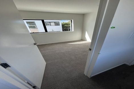 Photo of property in 5/535 Swanson Road, Ranui, Auckland, 0612