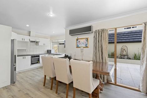 Photo of property in 1/33 Holly Road, St Albans, Christchurch, 8014