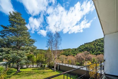 Photo of property in 29 Ranui Street, Waikawa, Picton, 7220