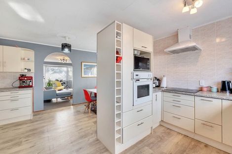 Photo of property in 8 Charnley Grove, Glenfield, Auckland, 0629