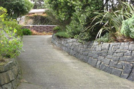 Photo of property in 32 Bayne Terrace, Macandrew Bay, Dunedin, 9014