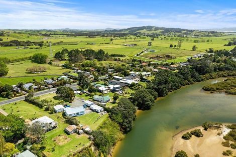 Photo of property in 80 Marsden Point Road, Ruakaka, 0116