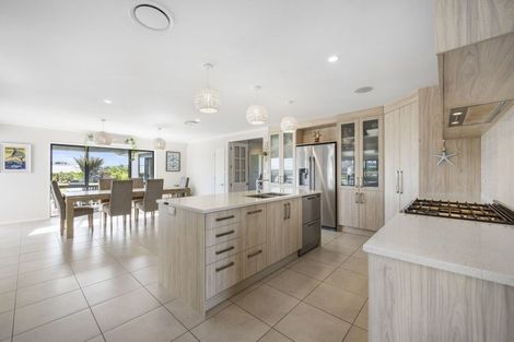 Photo of property in 12 Church View Road, Waiau Pa, Pukekohe, 2679