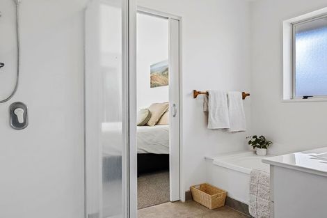 Photo of property in 42 Grimseys Road, Redwood, Christchurch, 8051