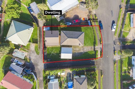 Photo of property in 18 Dungarvon Place, Clendon Park, Auckland, 2103