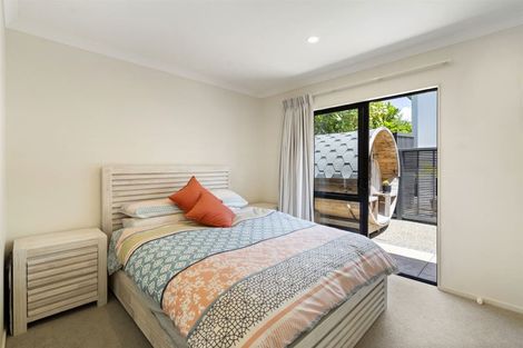 Photo of property in 8a Lupetti Rise, West Harbour, Auckland, 0618
