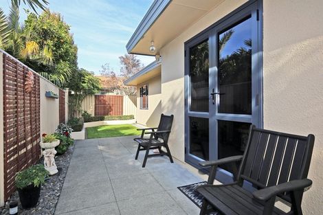 Photo of property in 33 Pembroke Street, Taradale, Napier, 4112