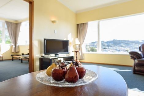 Photo of property in 5 Lonsdale Crescent, Rongotai, Wellington, 6022