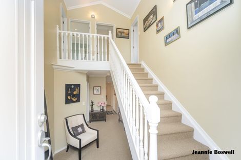 Photo of property in 22 Greenwood Place, Fitzherbert, Palmerston North, 4410