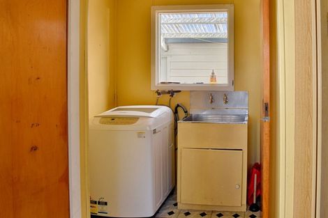 Photo of property in 53 Piano Flat Road, Waikaia, 9778