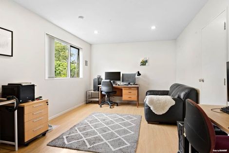 Photo of property in 184 Archers Road, Glenfield, Auckland, 0629