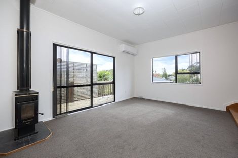 Photo of property in 67 Meadowvale Rise, Titirangi, Auckland, 0604