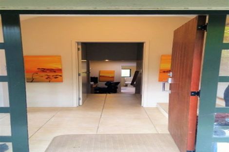 Photo of property in 1/667 East Coast Road, Browns Bay, Auckland, 0630