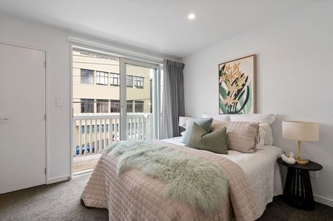 Photo of property in 2/30 Pirie Street, Mount Victoria, Wellington, 6011
