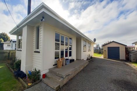 Photo of property in 4 Carlyle Street, Tuatapere, 9620