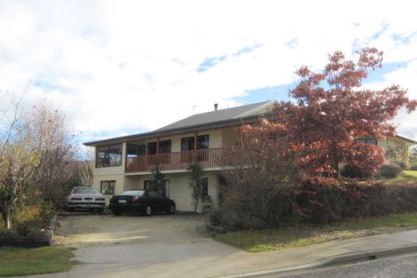 Photo of property in 5 Aeolus Place, Wanaka, 9305