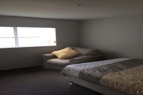 Photo of property in 110 Popokatea Drive, Takanini, 2112