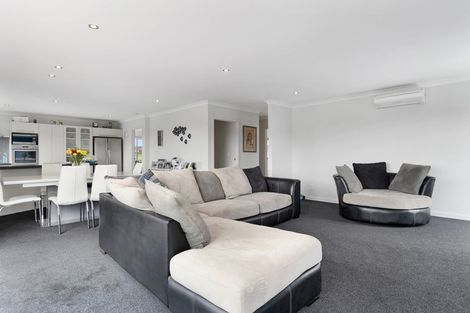 Photo of property in 12 Haden Place, Omokoroa, 3114