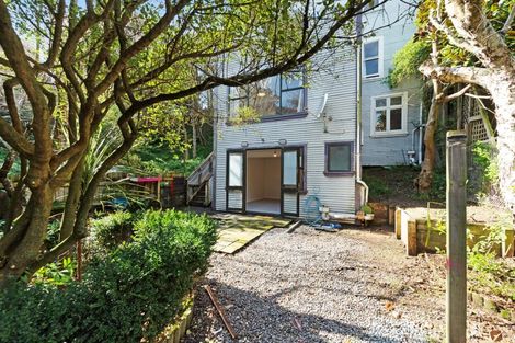 Photo of property in 422 Adelaide Road, Berhampore, Wellington, 6023