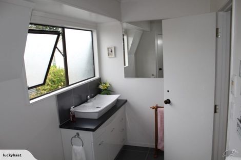 Photo of property in 3/6 Green Road, Panmure, Auckland, 1072