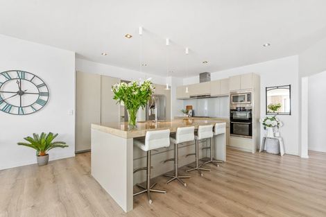 Photo of property in 32 Kahurangi Place, Snells Beach, 0920