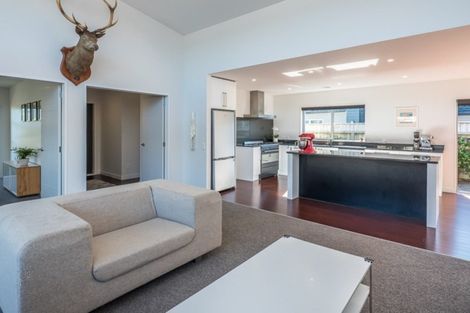 Photo of property in 4 Hana Udy Place, Paraparaumu Beach, Paraparaumu, 5032