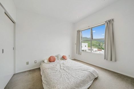 Photo of property in 22 Saddleback Grove, Karori, Wellington, 6012