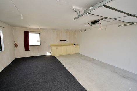 Photo of property in 14 Stirling Crescent, Hokowhitu, Palmerston North, 4410