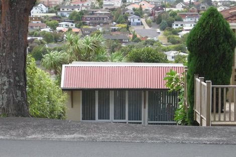Photo of property in 26 Target Road, Totara Vale, Auckland, 0629