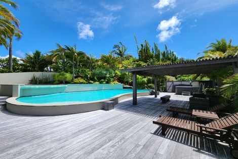 Photo of property in 71-73 Doves Bay Road, Kerikeri, 0294