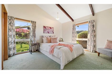 Photo of property in 3 Raekura Place, Redcliffs, Christchurch, 8081