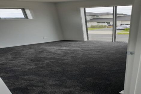 Photo of property in 21 Kabardin Street, Karaka, Papakura, 2113