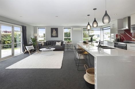 Photo of property in 20 Daniels Road, Redwood, Christchurch, 8051