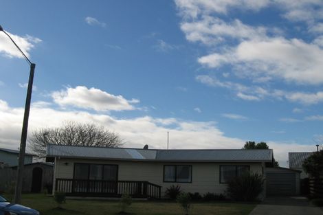 Photo of property in 40 Duckworth Crescent, Greenmeadows, Napier, 4112