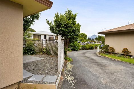 Photo of property in 4/99 Mangorei Road, Merrilands, New Plymouth, 4312