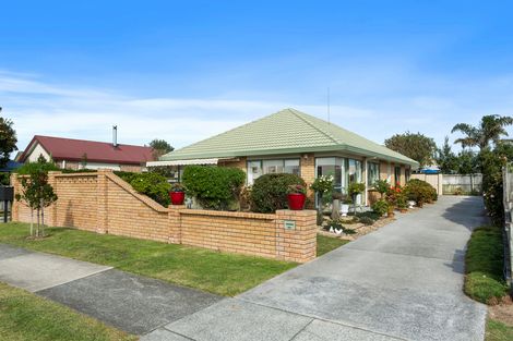 Photo of property in 111 Blake Boulevard, Papamoa Beach, Papamoa, 3118
