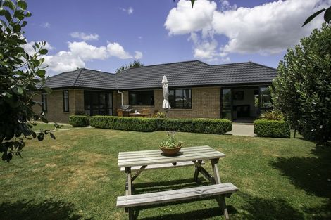 Photo of property in 4 Twin Willow Close, Cambridge, 3434