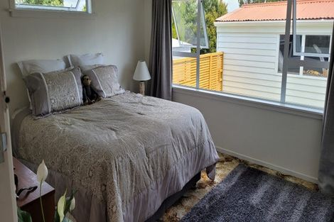 Photo of property in 7 Margaret Place, Merrilands, New Plymouth, 4312