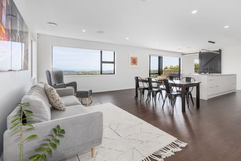 Photo of property in 94 Kotare Street, Waikanae, 5036