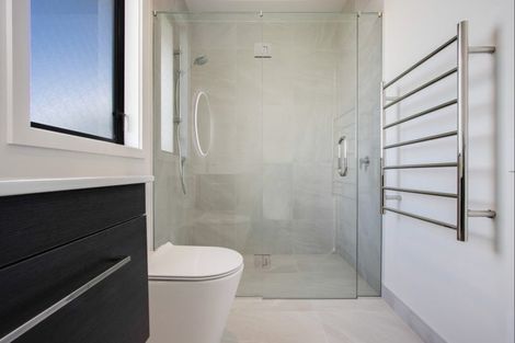 Photo of property in 2 Wai Whatu Street, Meeanee, Napier, 4110