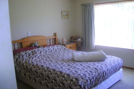 Photo of property in 103 Pahiatua Street, Hokowhitu, Palmerston North, 4410